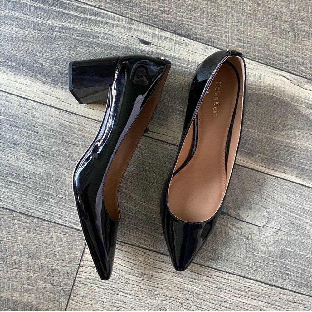 NWT Calvin Klein Natalynn Black Patent Pump Classic Shinny Block Heel Size 11